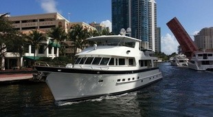 Outer Reef 860 Motoryacht