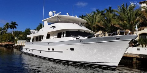 Outer reef yachts lrc cockpit motor yacht