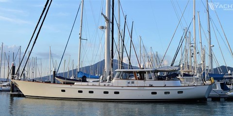 Palmer johnson cruising sailboat