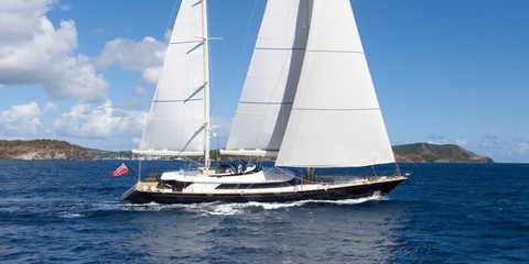 Perini Navi Victoria