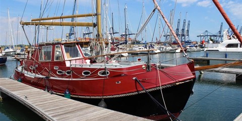 Peter nicholls 35 huffler