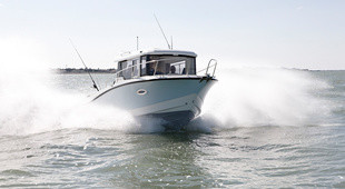 Quicksilver 755 Pilothouse