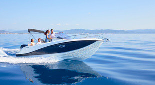 Quicksilver Activ 675 Sundeck