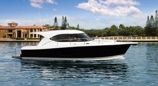 Riviera 3600 Sport Yacht
