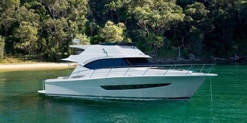 Riviera 39 Sport Motor Yacht