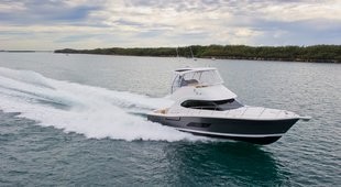 Riviera 43 Open Flybridge