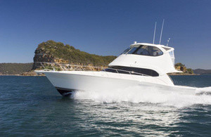 Riviera 47 Enclosed Flybridge