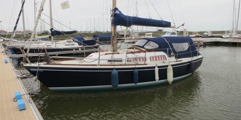 Russel marine jaguar 27