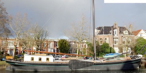 Sailing clipper ambulant with triwv