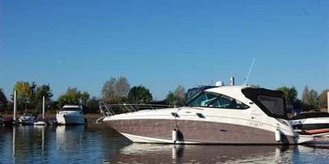 Sea ray 305 sundancer hardtop