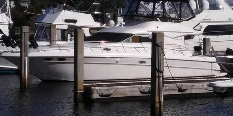 Sea ray 400 sedan bridge