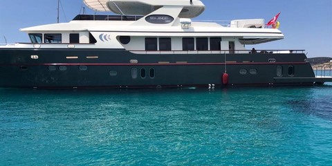 SES Yachts custom trawler yacht 94