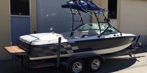 Ski centurion eclipse