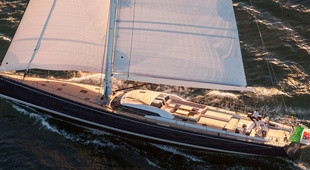 Southern Wind SW102 Deck Saloon