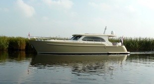 Судостроительная компания «Ушаковские Верфи» RESPECT 1300 ОК