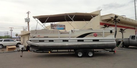 Sun tracker 25 party barge