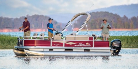 Sun Tracker Bass Buggy 18 DLX