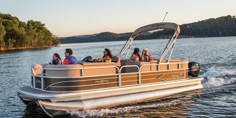 Sun Tracker Party Barge 22 DLX