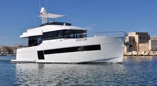 Sundeck Yachts 550