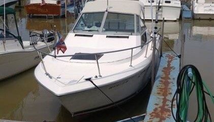 Tiara 26