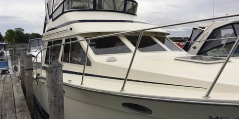 Tollycraft 34 sport sedan