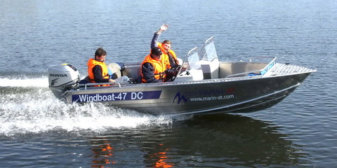 Windboat 47DC