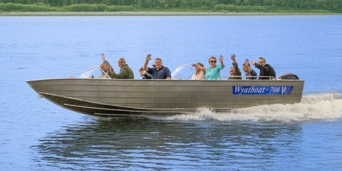 Wyatboat-700
