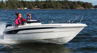 Yamarin 46 Side Console