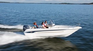 Yamarin 61 Center Console