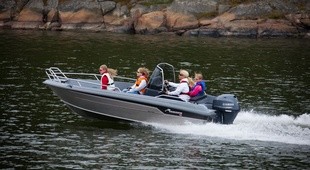 Yamarin Cross 46 Side Console