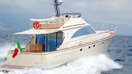 Cantieri estensi goldstar 560 c fly