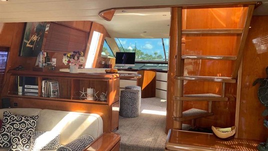 Tecnomarine flybridge