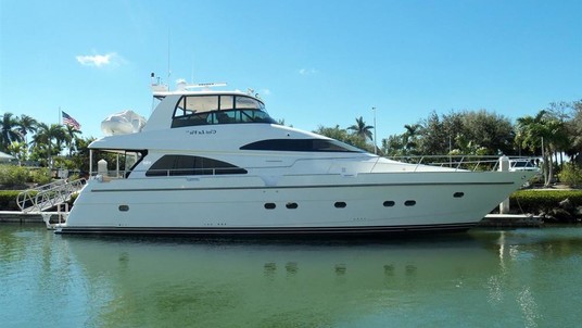 Neptunus flybridge motor yacht
