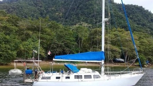 Bruce roberts charter 45