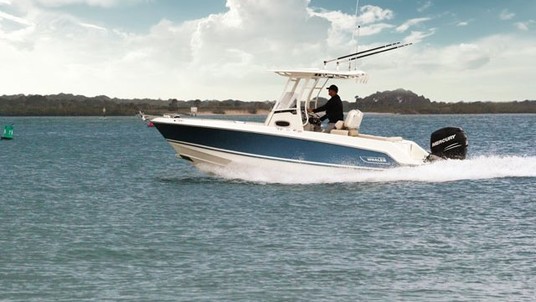 Boston Whaler 230 Outrage