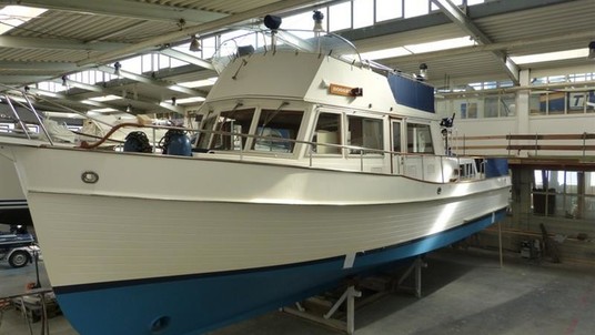 American Marine Corporation classic 42