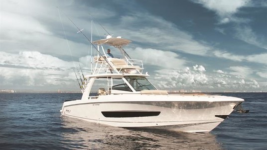 Boston Whaler 420 Outrage