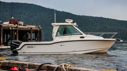 Boston Whaler 285 Conquest Pilothouse