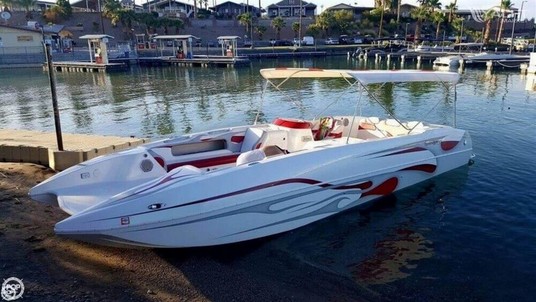 Domn8er 25 deck boat