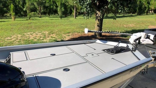 Triton 18