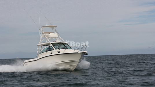 Boston Whaler 345 Conquest