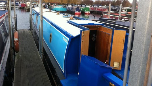 Liverpool boats isuzu
engine