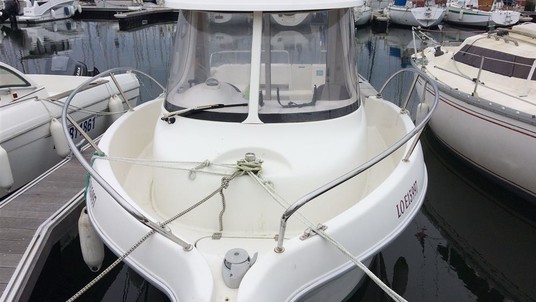 Arvor 210