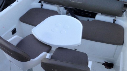 B2 marine cap ferret 552 dc