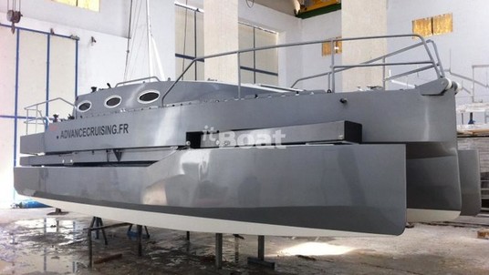 Advance Cruising C329