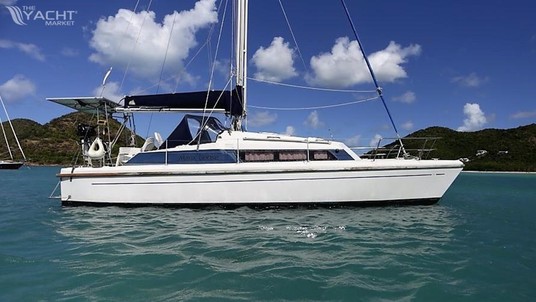 Prout snowgoose 37 elite