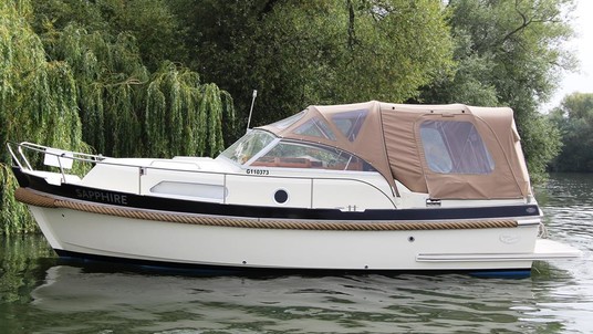 Cruisers Yachts Intercruiser 28 cabin