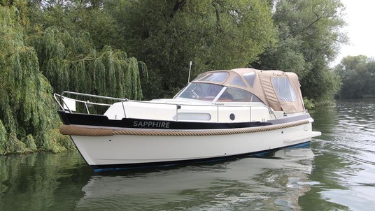 Cruisers Yachts Intercruiser 28 cabin