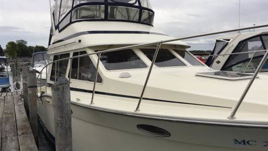 Tollycraft 34 sport sedan