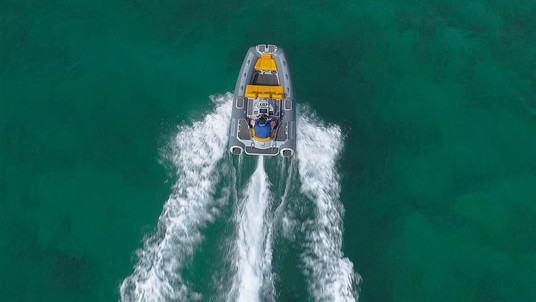 Agilis jet tender 355